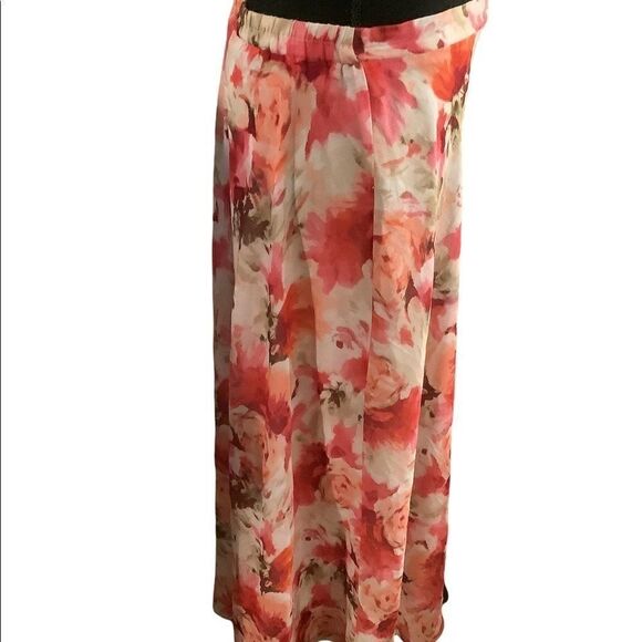 Floral Maxi Skirt by db established - Picture 7 of 7